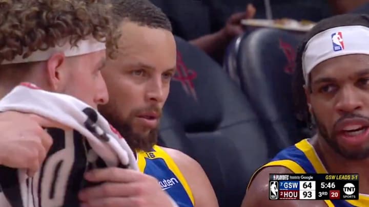 Steph Curry didn't look happy after Steve Kerr benched his starters halfway through the third