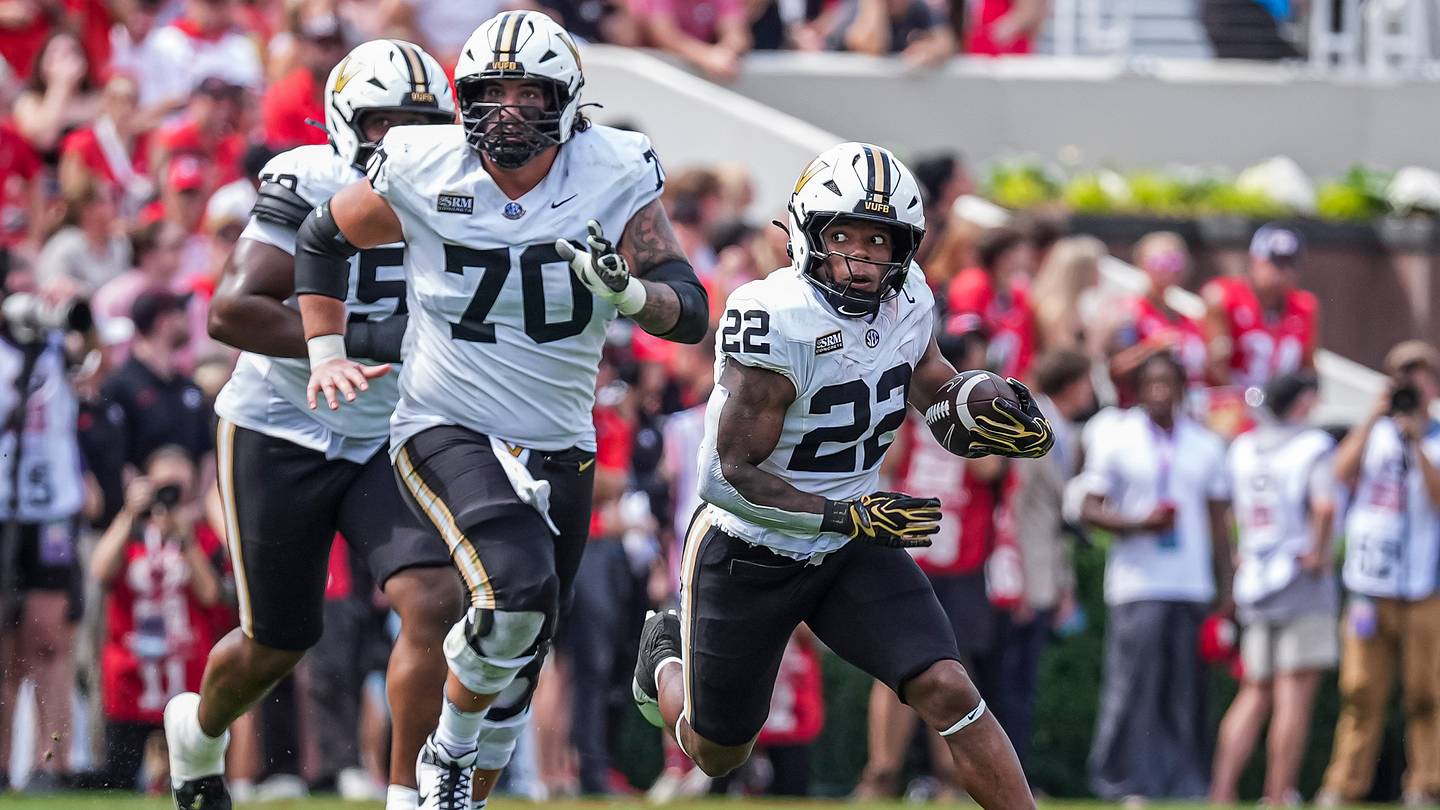 Game Time Set for Vanderbilt Football Against Arkansas