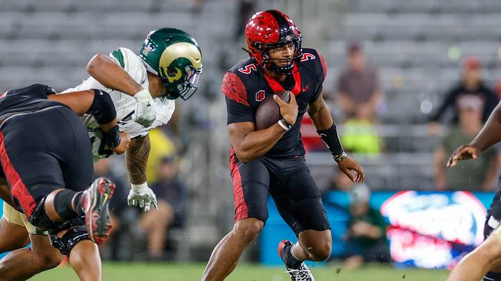 Oct 3, 2025; San Diego, California, USA; San Diego State Aztecs quarterback Bert Emanuel Jr. (5). Oct 3, 2025; San Diego, California, USA; San Diego State Aztecs quarterback Bert Emanuel Jr. (5).