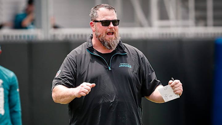 May 10, 2025; Jacksonville, FL, USA; Jacksonville Jaguars offensive line coach Shaun Sarrett instructs players during rookie minicamp at Miller Electric Center. Mandatory Credit: Travis Register-Imagn Images