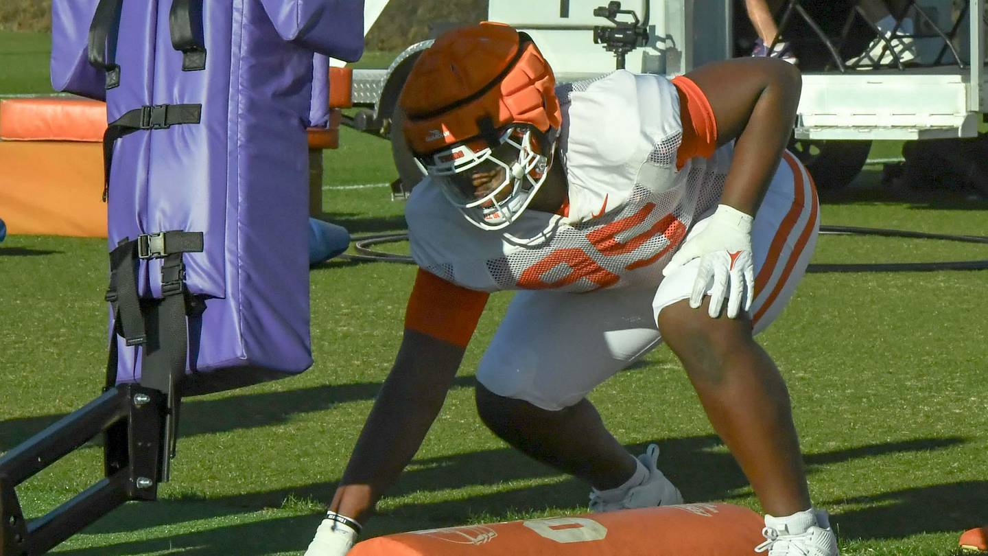 Nick Eason gives some insight on Clemson’s defensive tackles