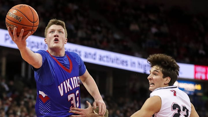 Duke basketball freshman guard Kon Knueppel plays in high school