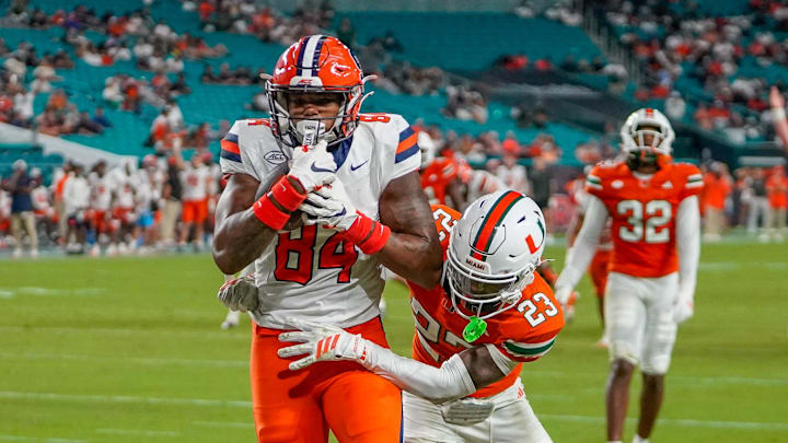 Syracuse football heads to No. 9 Notre Dame on Saturday afternoon. Here's how to watch, the latest betting odds and more.