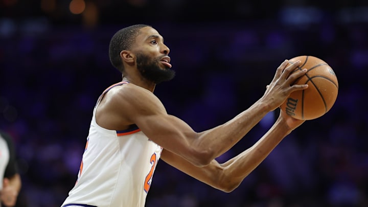 Jan 24, 2026; Philadelphia, Pennsylvania, USA; New York Knicks guard Mikal Bridges (25) shoots against the Philadelphia 76ers during the first quarter at Xfinity Mobile Arena. Mandatory Credit: Bill Streicher-Imagn Images Jan 24, 2026; Philadelphia, Pennsylvania, USA; New York Knicks guard Mikal Bridges (25) shoots against the Philadelphia 76ers during the first quarter at Xfinity Mobile Arena. Mandatory Credit: Bill Streicher-Imagn Images