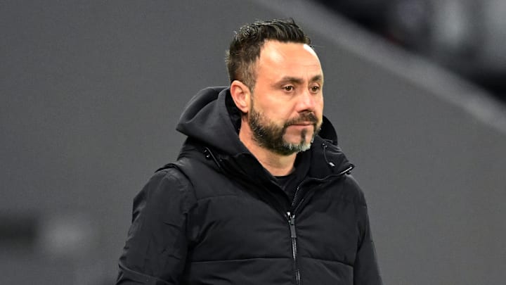 L'entraîneur italien aurait même envoyé des messages à ce joueur.