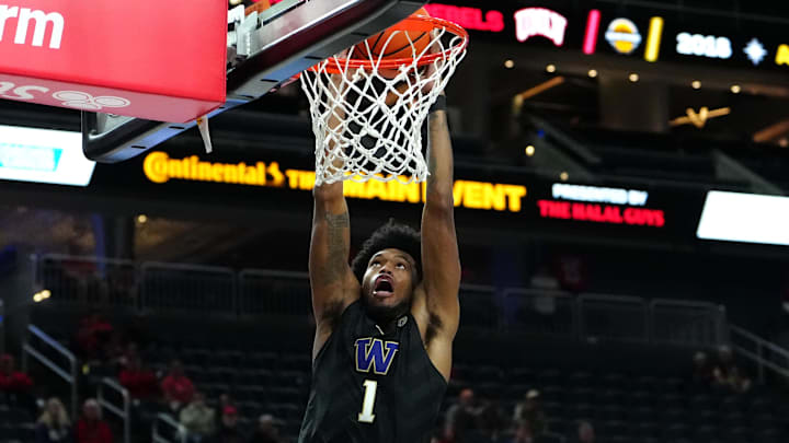 Nov 19, 2023; Las Vegas, NV, USA; Washington Huskies forward Keion Brooks Jr. (1) dunks against the