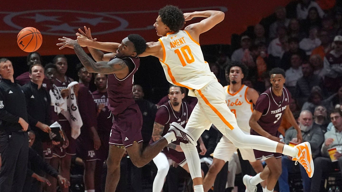 Full Guide to Kentucky vs. Tennessee: Where, When, TV, Streaming, Starting Lineups