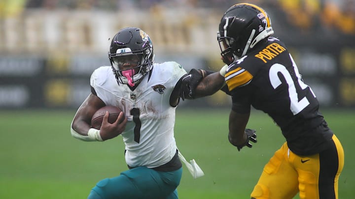 Travis Etienne had 70 receiving yards and a TD last week vs. the Steelers