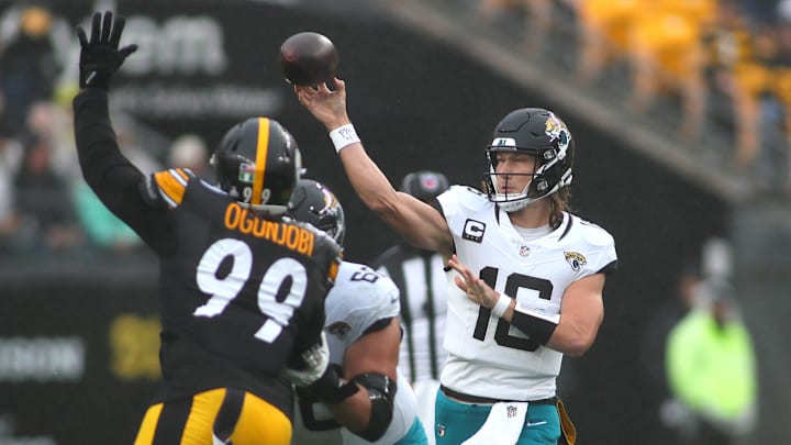 Jacksonville Jaguars Trevor Lawrence (16) fires the ball downfield during the first half against the Pittsburgh Steelers at Acrisure Stadium in Pittsburgh, PA on October 29, 2023. Jacksonville Jaguars Trevor Lawrence (16) fires the ball downfield during the first half against the Pittsburgh Steelers at Acrisure Stadium in Pittsburgh, PA on October 29, 2023.