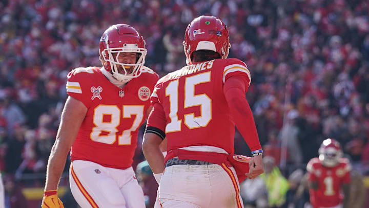 Kansas City Chiefs tight end Travis Kelce and quarterback Patrick Mahomes.
