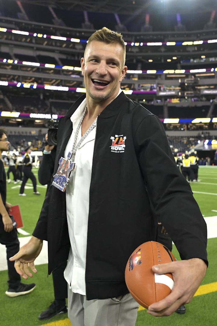 Rob Gronkowski compares himself to Chiefs TE Travis Kelce ahead of Super Bowl