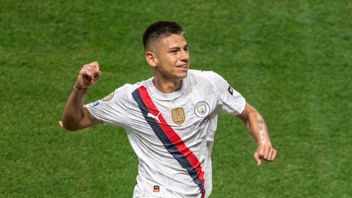 Der BVB bietet für Claudio Echeverri