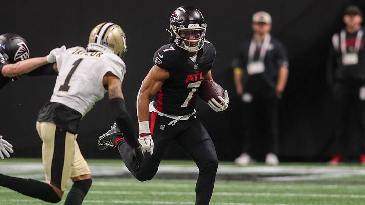 Atlanta Falcons running back Bijan Robinson (7) Atlanta Falcons running back Bijan Robinson (7)