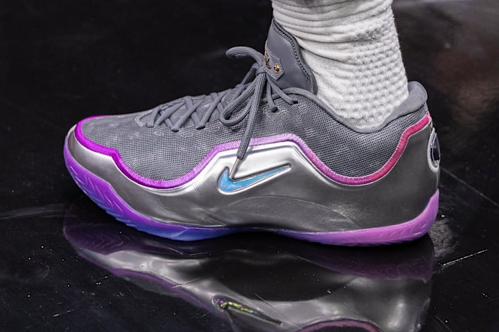 lebron james martin luther king shoes