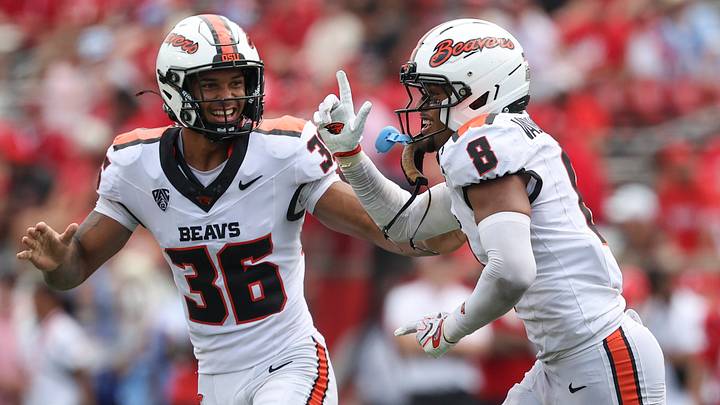 Sep 5, 2026; Houston, Texas, USA; Oregon State Beavers defensive back Sailasa Vadrawale III (8) celebrates after making an interception during the fourth quarter against the Houston Cougars at TDECU Stadium. Mandatory Credit: Troy Taormina-Imagn Images Sep 5, 2026; Houston, Texas, USA; Oregon State Beavers defensive back Sailasa Vadrawale III (8) celebrates after making an interception during the fourth quarter against the Houston Cougars at TDECU Stadium. Mandatory Credit: Troy Taormina-Imagn Images