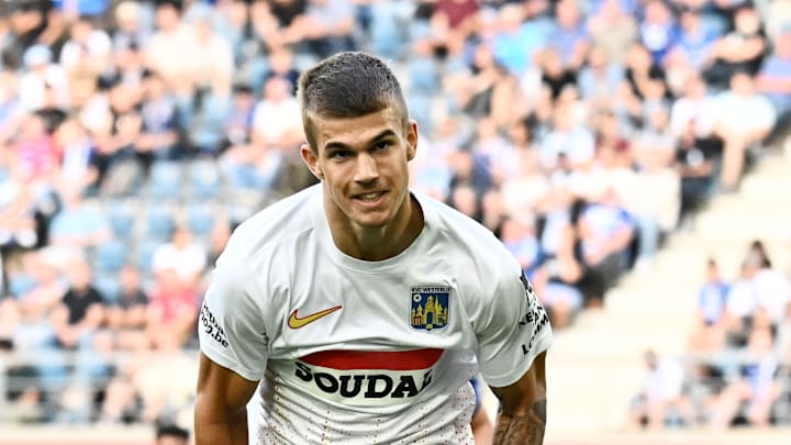 Vuskovic in action during the defeat at Gent last week