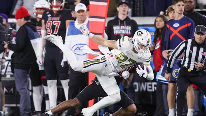 Nov 21, 2024; Atlanta, Georgia, USA; Georgia Tech Yellow Jackets wide receiver Bailey Stockton (87) catches a pass against the North Carolina State Wolfpack in the second quarter at Bobby Dodd Stadium at Hyundai Field. Mandatory Credit: Brett Davis-Imagn Images Nov 21, 2024; Atlanta, Georgia, USA; Georgia Tech Yellow Jackets wide receiver Bailey Stockton (87) catches a pass against the North Carolina State Wolfpack in the second quarter at Bobby Dodd Stadium at Hyundai Field. Mandatory Credit: Brett Davis-Imagn Images