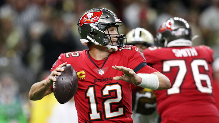 Brady alcanzó 375 yardas en el compromiso, en la derrota ante los Saints