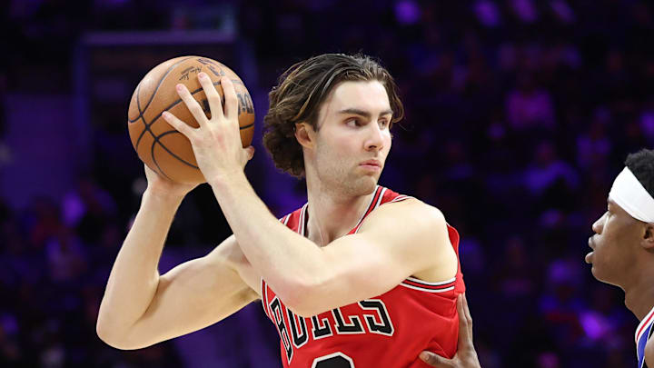 Josh Giddey and the Bulls are road underdogs against the Thunder.