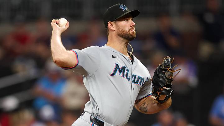 Apr 13, 2026; Atlanta, Georgia, USA; Miami Marlins pitcher Anthony Bender (37) throws against the Atlanta Braves in the ninth inning at Truist Park. Mandatory Credit: Brett Davis-Imagn Image