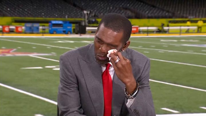 Randy Moss makes his return to the ESPN NFL Countdown set on Super Bowl Sunday