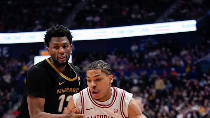 Arkansas guard Darius Acuff Jr. (5) 