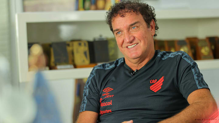 Cuca assume o Athletico-PR na vaga do demitido Juan Carlos Osorio