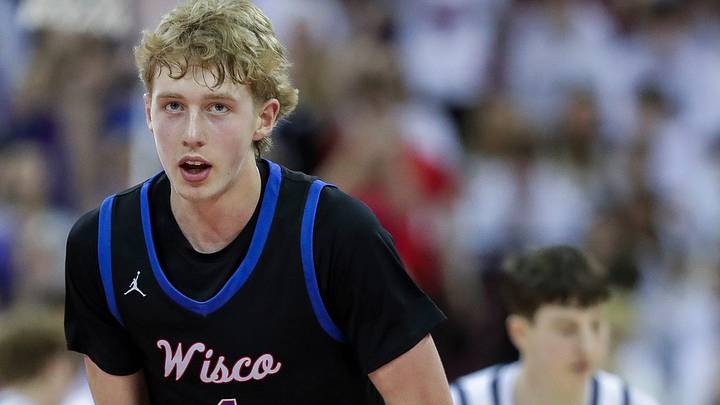 The Syracuse basketball staff, last weekend during a live period, was in for 2027 4-star forward Kager Knueppel.