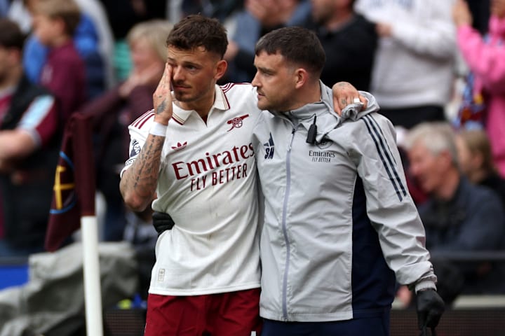 本·怀特面露沮丧之色。