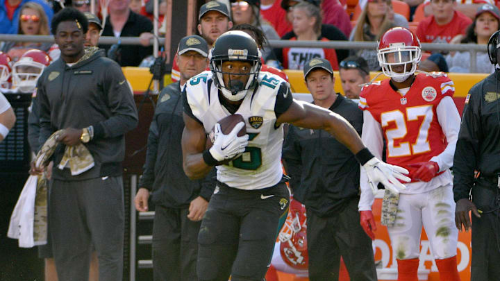 Nov 6, 2016; Kansas City, MO, USA; Jacksonville Jaguars wide receiver Allen Robinson (15) runs the ball during the first half against the Kansas City Chiefs at Arrowhead Stadium. The Chiefs won 19-14. Mandatory Credit: Denny Medley-Imagn Images