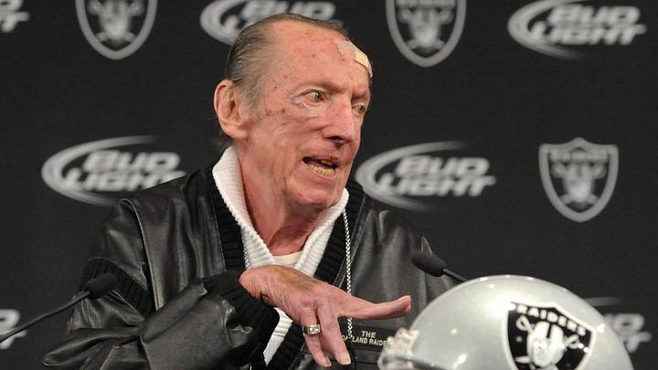 Jan 18, 2011; Alameda, CA, USA; Oakland Raiders owner Al Davis gestures at press conference to Jan 18, 2011; Alameda, CA, USA; Oakland Raiders owner Al Davis gestures at press conference to