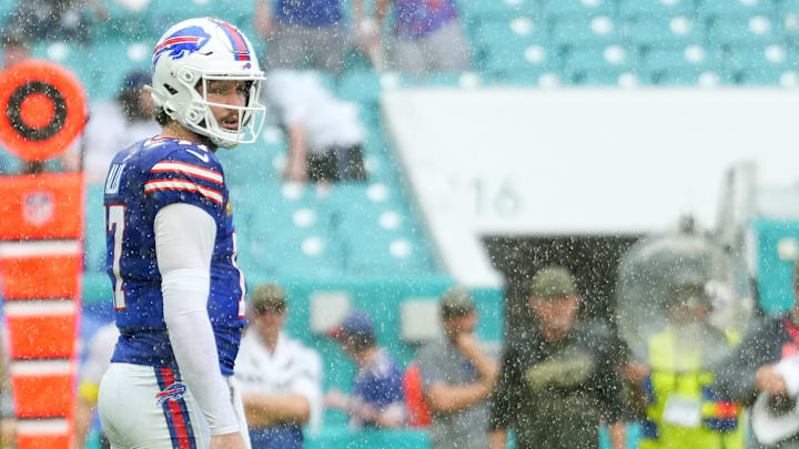 Buffalo Bills v Miami Dolphins Buffalo Bills v Miami Dolphins