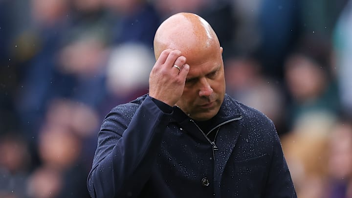 Arne Slot hat auf die Kritik an Florian Wirtz reagiert