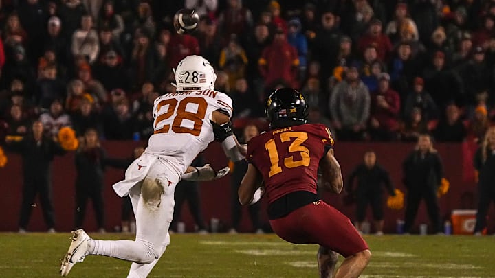 Texas Longhorns defensive back Jerrin Thompson (28)