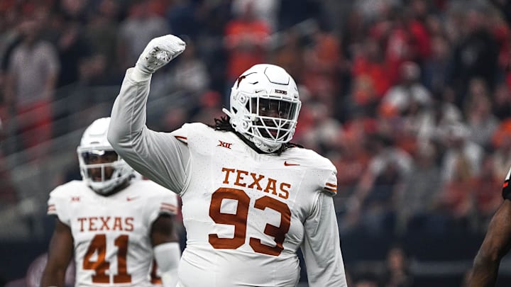T'Vondre Sweat, Texas football