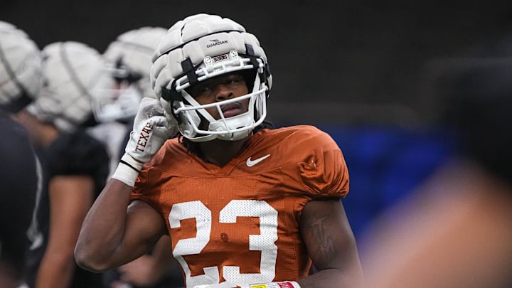 Jahdae Barron dealing with lingering injuries this spring