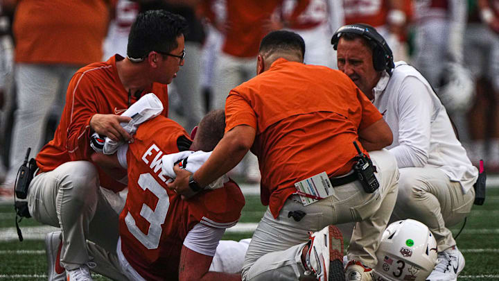 Quinn Ewers, Texas football