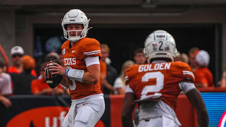 Texas Longhorns quarterback Quinn Ewers (3) looks for an open receiver during the game against UTSA at Darrell K Royal-Texas Memorial Stadium in Austin Saturday, Sept. 14, 2024.