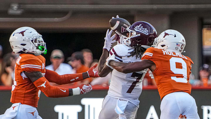 Mississippi State receiver Mario Craver (7) makes a catch during the game against the Texas Longhorns at Darrell K Royal-Texas Memorial Stadium in Austin Saturday, Sept. 28, 2024.