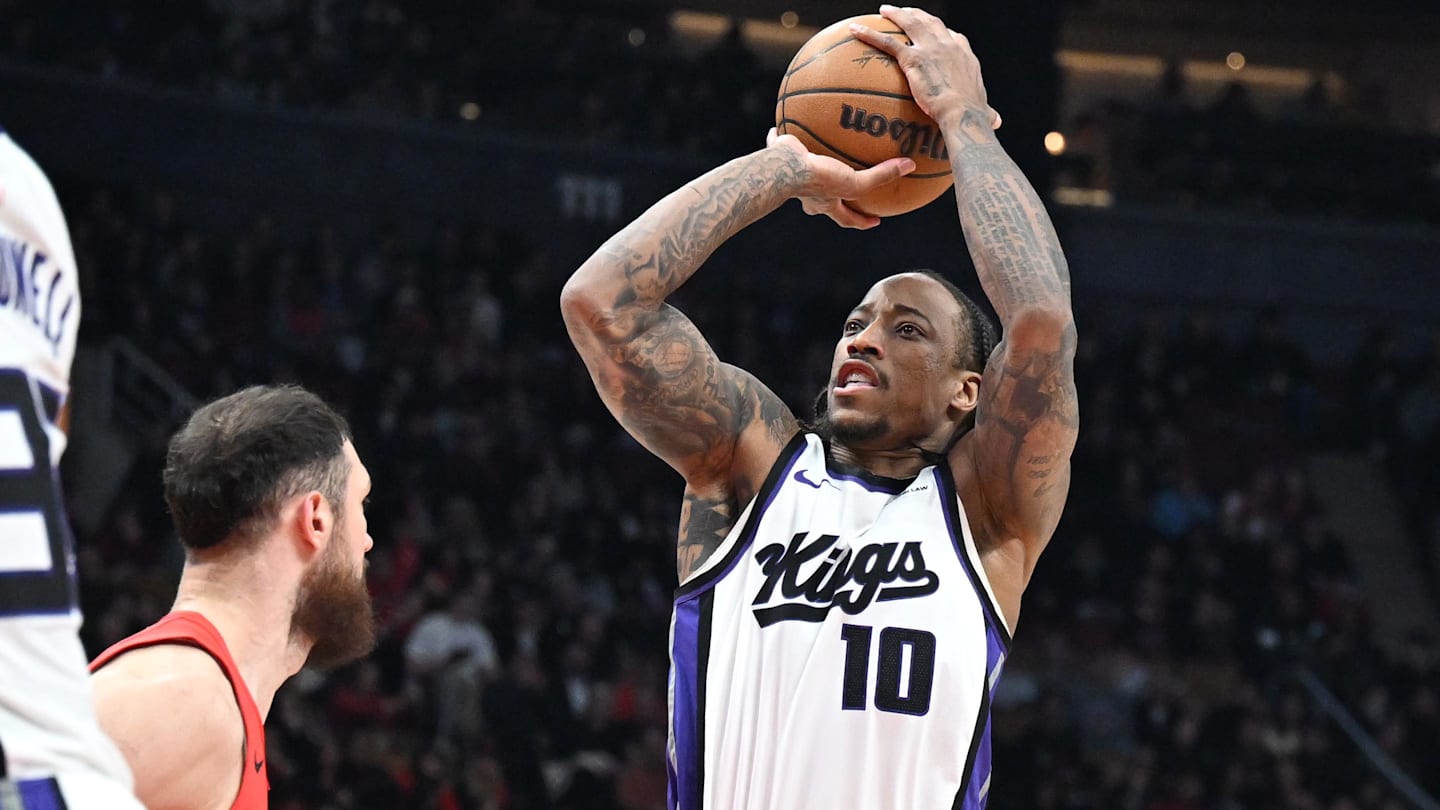 DeMar DeRozan Passes NBA Legend as Kings Take Down Raptors