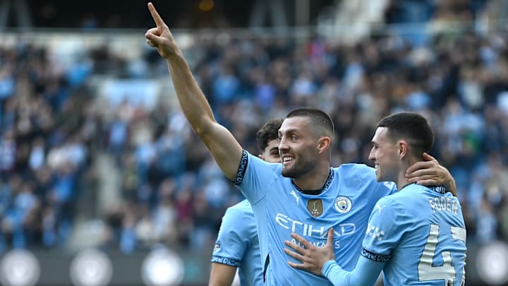 Manchester City FC v Fulham FC - Premier League