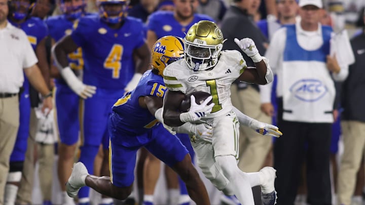 Nov 22, 2025; Atlanta, Georgia, USA; Georgia Tech Yellow Jackets running back Jamal Haynes (1) runs the ball against the Pittsburgh Panthers in the fourth quarter at Bobby Dodd Stadium at Hyundai Field. Mandatory Credit: Brett Davis-Imagn Images
