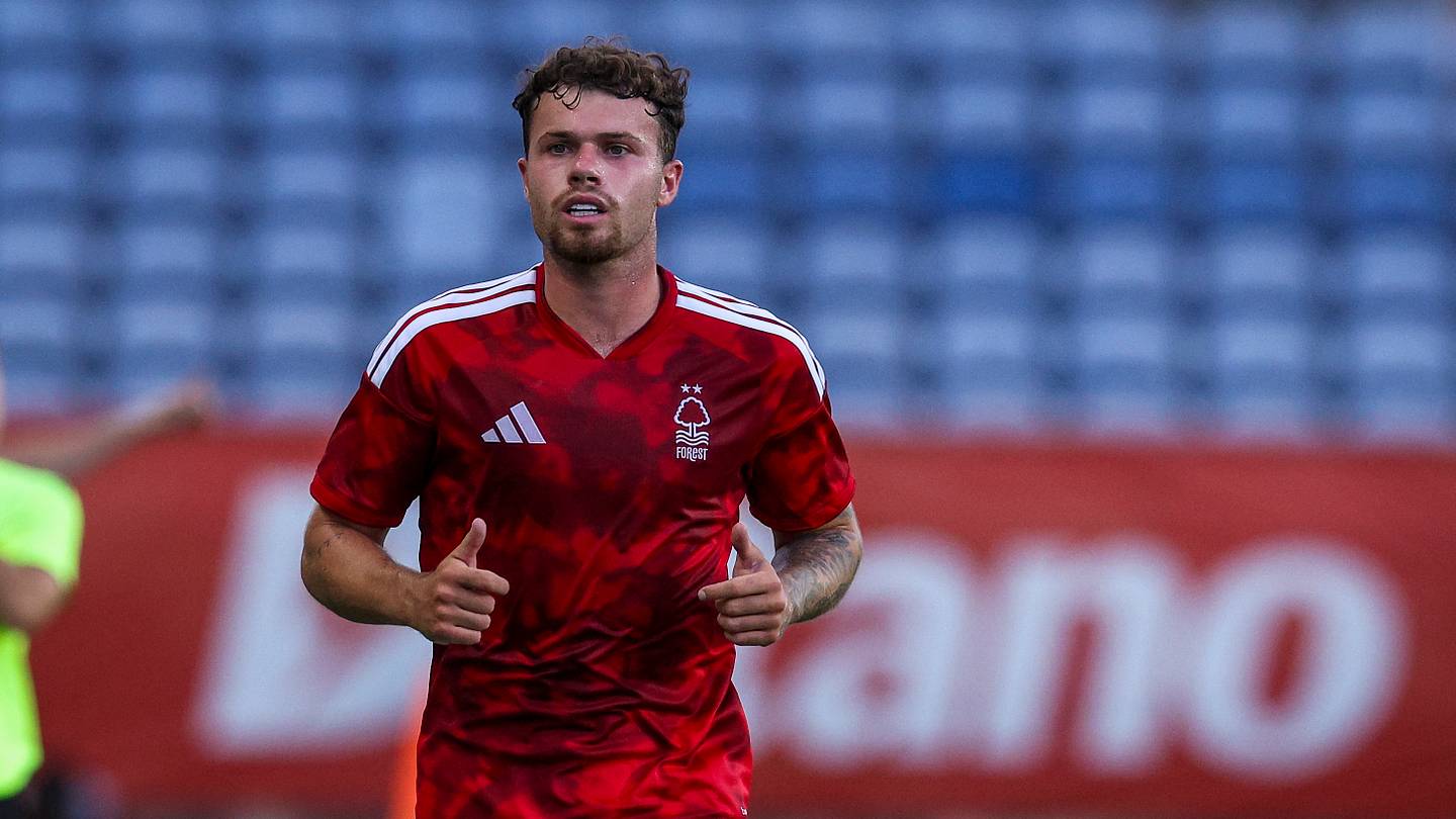 3 potential replacements for Djed Spence at Tottenham - LiveScore