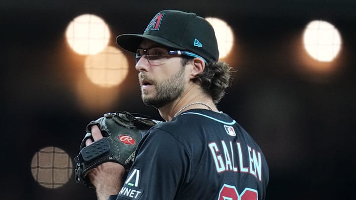 Arizona Diamondbacks right-hander Zac Gallen (23) pitches against the Cleveland Guardians at Chase Field on Aug. 19, 2025.