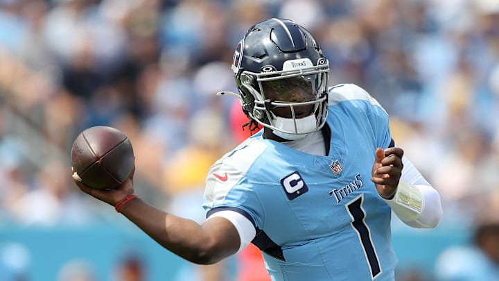 Los Angeles Rams v Tennessee Titans