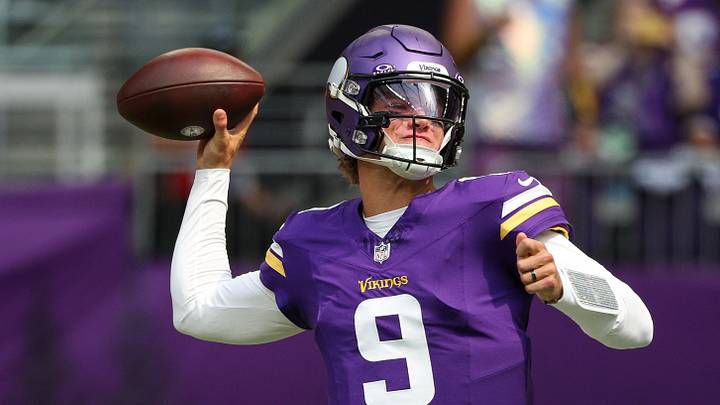 Minnesota Vikings quarterback J.J. McCarthy (9) throws the ball against the Baltimore Ravens during the first half at U.S. Bank Stadium. Mandatory Credit: Matt Krohn-Imagn Images