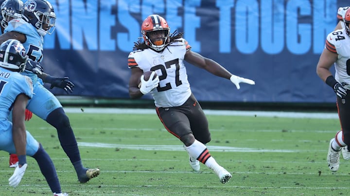 Cleveland Browns v Tennessee Titans