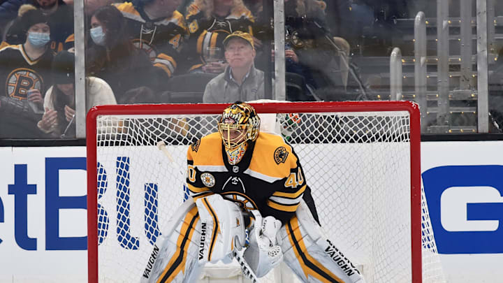 Tuukka Rask in net