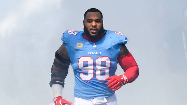 Tennessee Titans defensive tackle Jeffery Simmons (98) takes the field Tennessee Titans defensive tackle Jeffery Simmons (98) takes the field