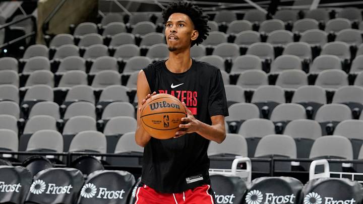 Dec 14, 2022; San Antonio, Texas, USA; Portland Trailblazers forward John Butler, Jr. (21) warms up before the game against the San Antonio Spurs at AT&T Center. Mandatory Credit: Scott Wachter-USA TODAY Sports Dec 14, 2022; San Antonio, Texas, USA; Portland Trailblazers forward John Butler, Jr. (21) warms up before the game against the San Antonio Spurs at AT&T Center. Mandatory Credit: Scott Wachter-USA TODAY Sports